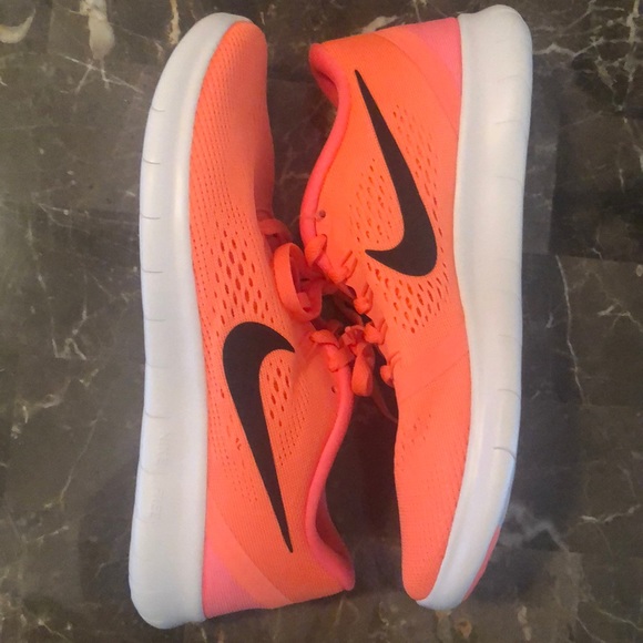 Nike Shoes - Women’s NIKE FREE RN